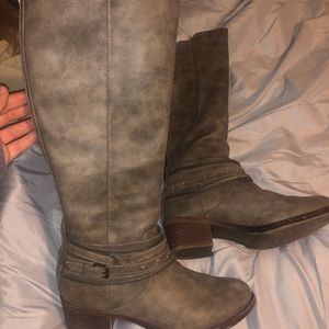 Below the knee boots